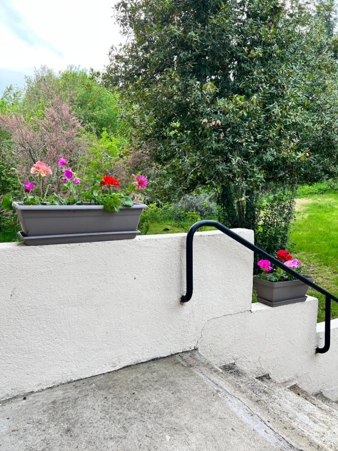 Domaine Le Manoir, Gites De Charme Et De Caractere Avec Piscines Privatisees Et Spa Nordique Fossemagne Exterior foto