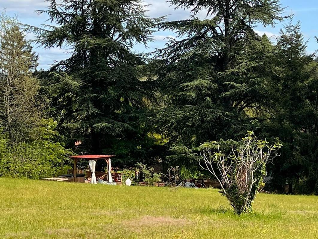 Domaine Le Manoir, Gites De Charme Et De Caractere Avec Piscines Privatisees Et Spa Nordique Fossemagne Exterior foto